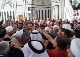 الرئيس الأسد يؤدي صلاة عيد الأضحى المبارك في رحاب جامع الصحابي الجليل عبد الله بن عباس في مدينة حلب.